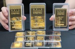 Vàng thế giới sáng 23/07: XAU/USD bình thản 4.362 USD khi Brent chinh phục 95,49 USD — Nghịch lý vàng-dầu tiết lộ lực mua tiềm ẩn 6 ngày trước FOMC