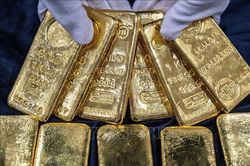 Vàng thế giới sáng 08/06: XAU/USD tích lũy vững vùng 4.440 USD mở phiên châu Á — DXY bám 100 điểm và lợi suất 4,55% là rào cản kép, CPI thứ Tư là phép thử gần nhất trước FOMC