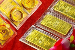 Giá vàng cuối ngày 04/06: SJC chốt phiên vững 156 triệu — nhẫn đồng loạt ổn định giữa sóng gió crypto