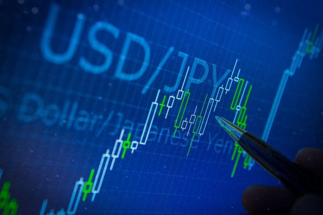 Ngoại tệ hôm nay 09/08: Euro vượt 30.650 VND — Yên Nhật đảo chiều bứt phá sau cú sốc NFP, DXY thủng 99,40 điểm