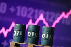 Giá xăng dầu hôm nay 23/07: RON95 giữ 20.550 đồng khi Brent vọt 95,38 USD — Kỳ điều chỉnh 26/07 có thể tăng mạnh nhất từ đầu năm
